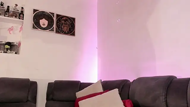 XXX chat uživo modela Agathaks