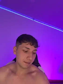 oliver_kyy: απευθείας συνομιλία ΧΧΧ