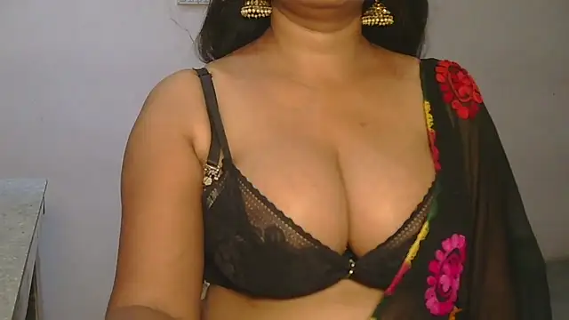 XXX chat uživo modela Siyaa-ji