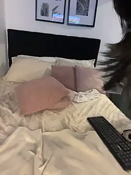 TweetiePieXXX 网络视讯表演