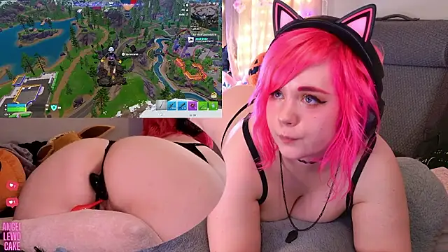 Angel-Lewd-Cake Adlı Modelin Canlı XXX Sohbeti