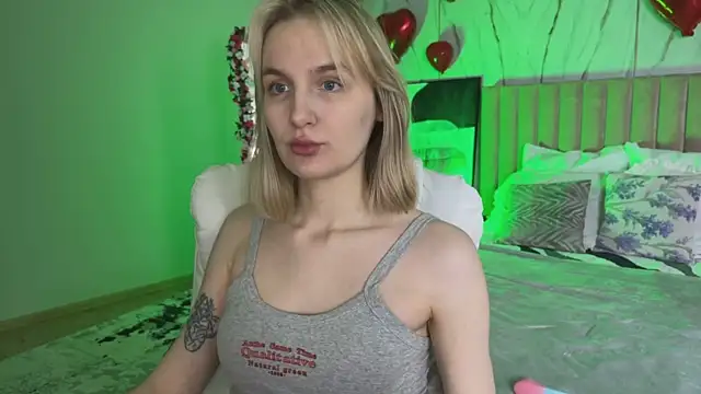 _Vikky_Moon_ live XXX chat