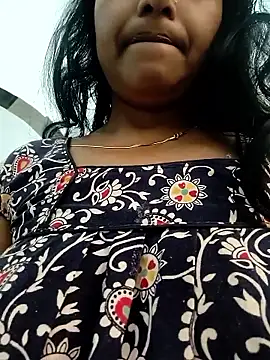 Hot-Tinaa – Live XXX-chat