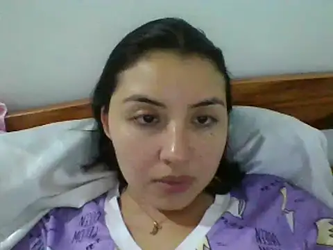 _Romilly_ Adlı Modelin Canlı XXX Sohbeti