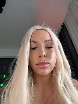 Show modela Angel-Barbie na web-kameri