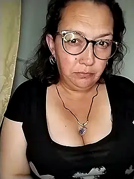 _Saraqueen's Live XXX Chat