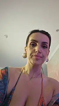 Chat +18 de EdithQuillian ao vivo