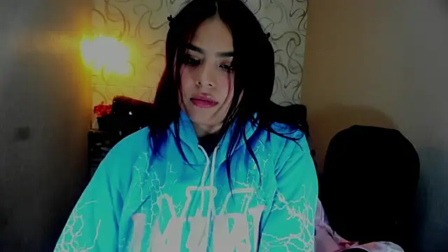 Онлайн чат XXX moniquehicks