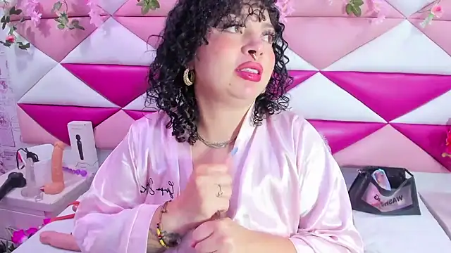 Chat XXX ao vivo de Cocoo_Nuth