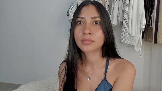 Chat XXX ao vivo de Sweetnaughtygirl_