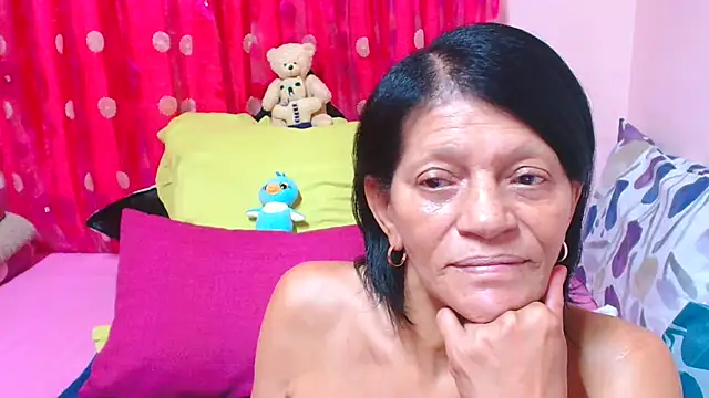 SLUTTYROXY 现场XXX聊天