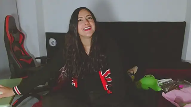 Noamartin_ élő XXX-chatje