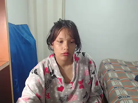 home_vlak's Live XXX Chat