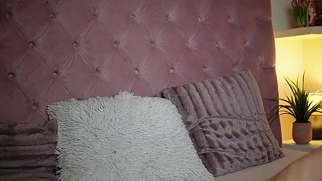 MaiaMini: απευθείας συνομιλία ΧΧΧ