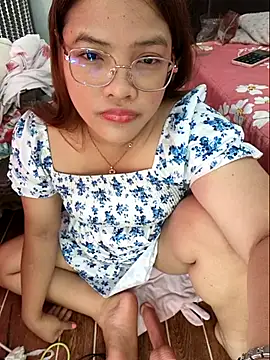 QUEEN_Sexlover_AsianPH: онлайн-секс-чат