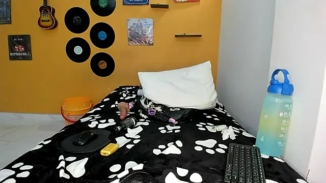 lilithevil32 Show in webcam