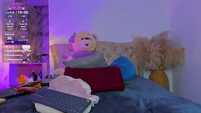 Chat +18 de Sarahballiston_ ao vivo