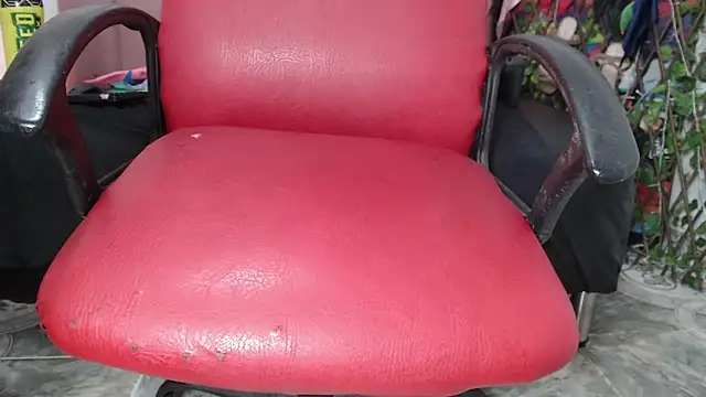 Chat +18 de chirlleyy ao vivo