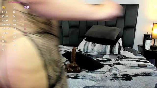 MartinaMadisson Chat XXX live