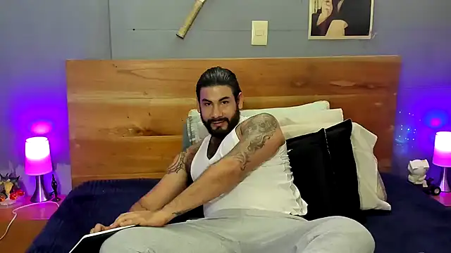 Prometeo-grizzly's Webcam Show