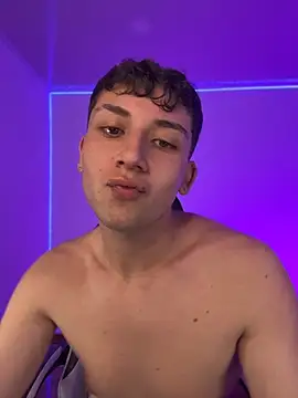 oliver_kyy's Live XXX Chat