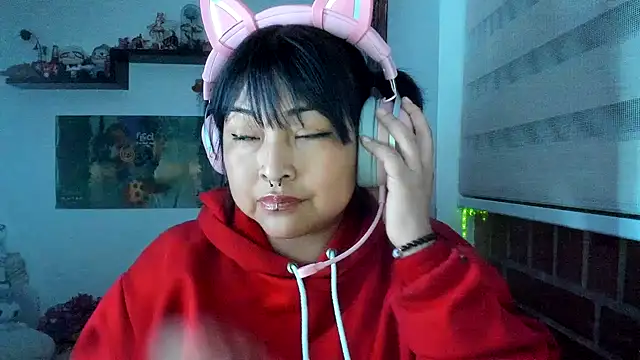 Živý XXX chat Shaddycute_