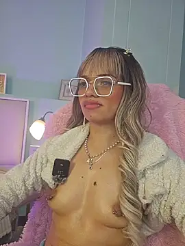 Emerald_gh Live XXX Chat