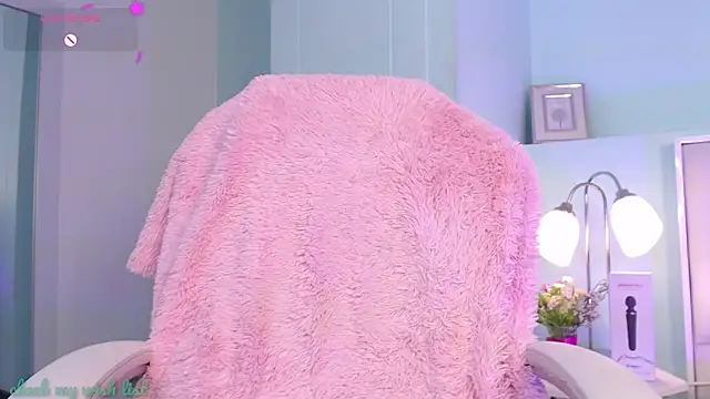 Emerald_gh Chat XXX live