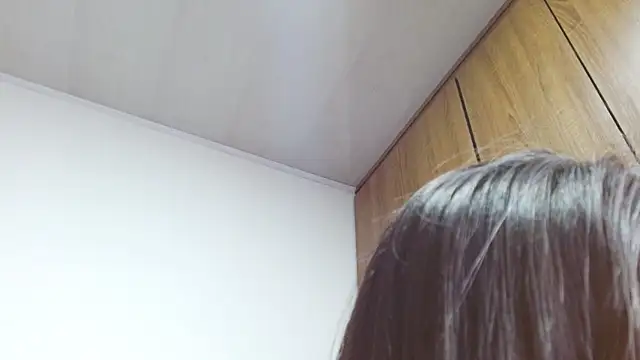 XXX chat uživo modela Roseechannel