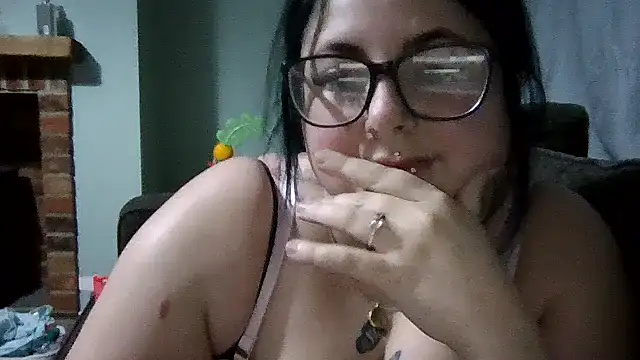 BabyDollxox15 Show Webcam