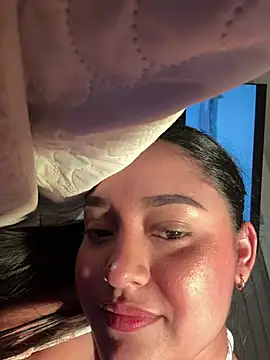 kenndall_21 élő XXX-chatje