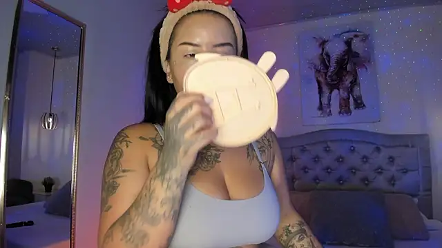 Онлайн чат XXX ayshel__