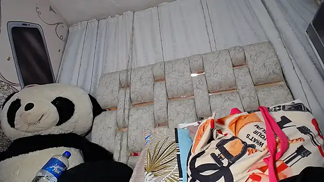 KEYRA-MILLER- – Naživo XXX chat