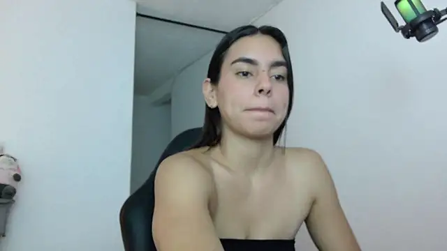 sweetcami1 লাইভ XXX চ্যাট