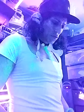 gurlnips Webcam Show