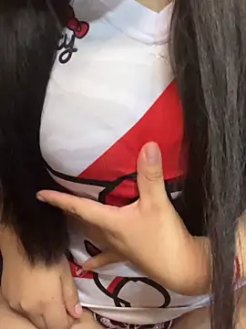 Velyn_18 Show in webcam