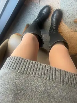 yimisun01 网络视讯表演