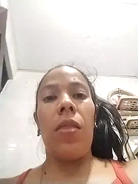 XXX chat uživo modela Bootycallhot