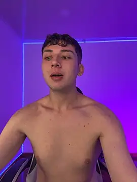 oliver_kyy Live XXX-Chat