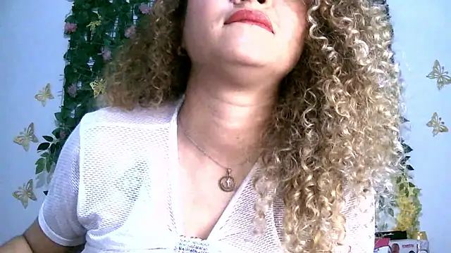 Chat +18 de Crysrus ao vivo