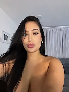 Czat XXX na żywo – HELLEN_SANTOS