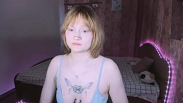 XXX chat uživo modela MariaMango