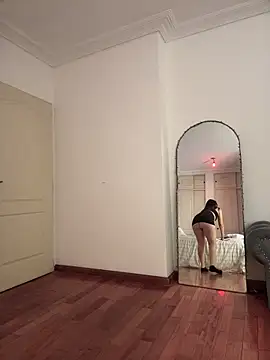 Chat +18 de alessandra-a ao vivo