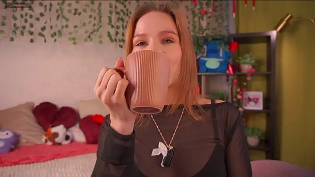 TaiteBayles 现场XXX聊天