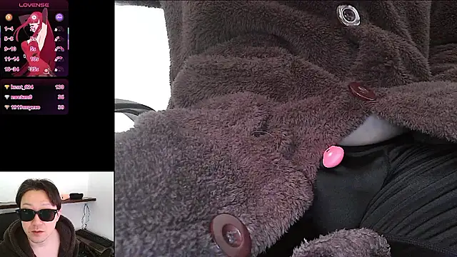 RYO_84 élő XXX-chatje