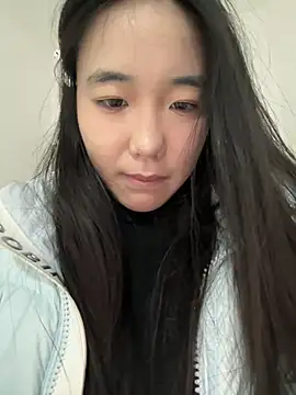 lucy2027 Adlı Modelin Canlı XXX Sohbeti