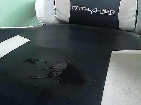 localboybbsr élő XXX-chatje