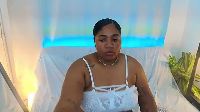 Chat +18 de Megan-Small ao vivo