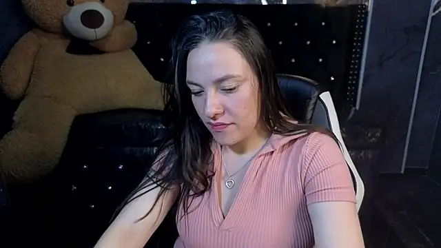 Chat +18 de Valeria_b_ ao vivo