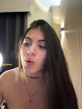 Sarasanders_4's Live XXX Chat